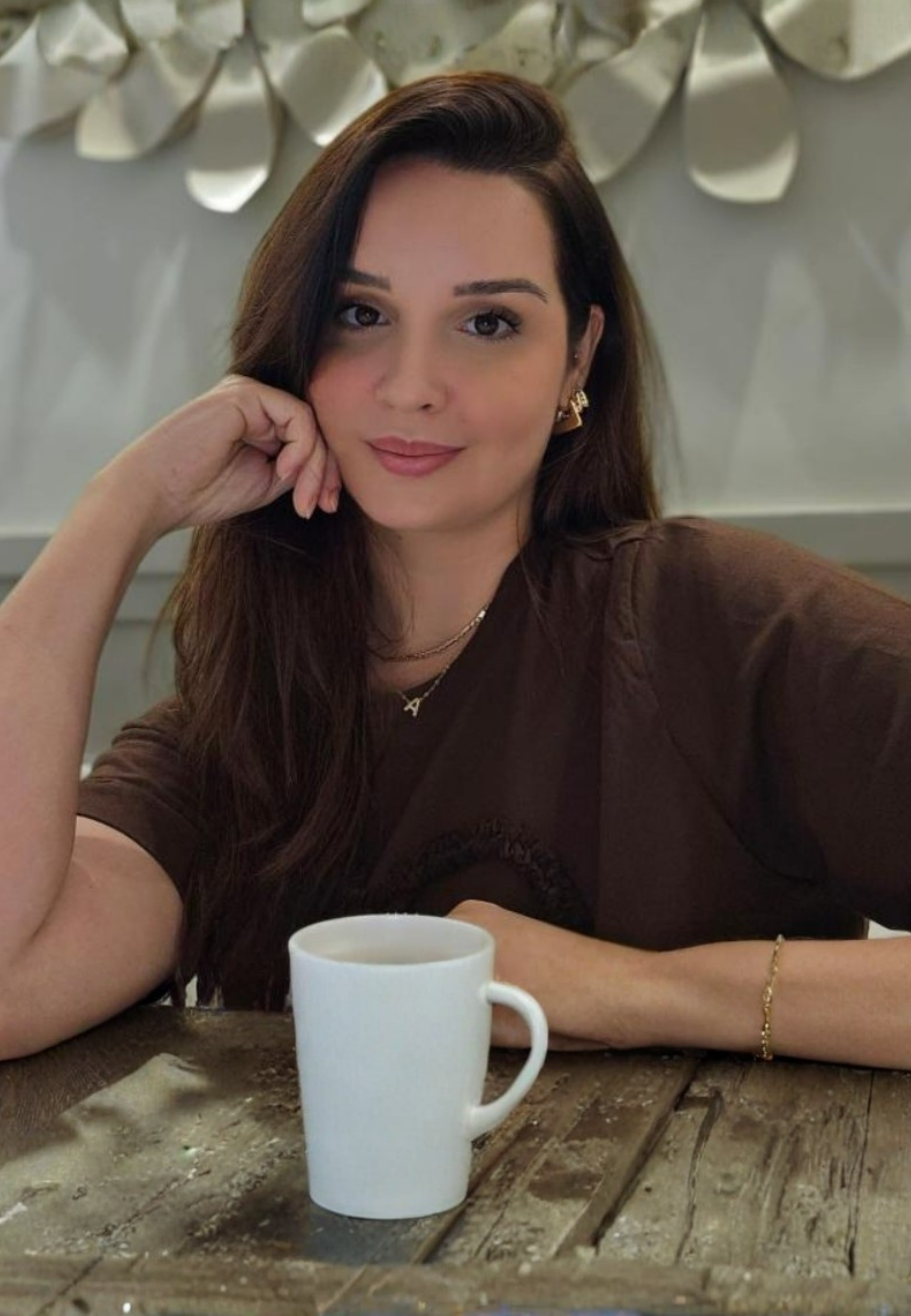 Dra. Andressa Carnielli sorrindo